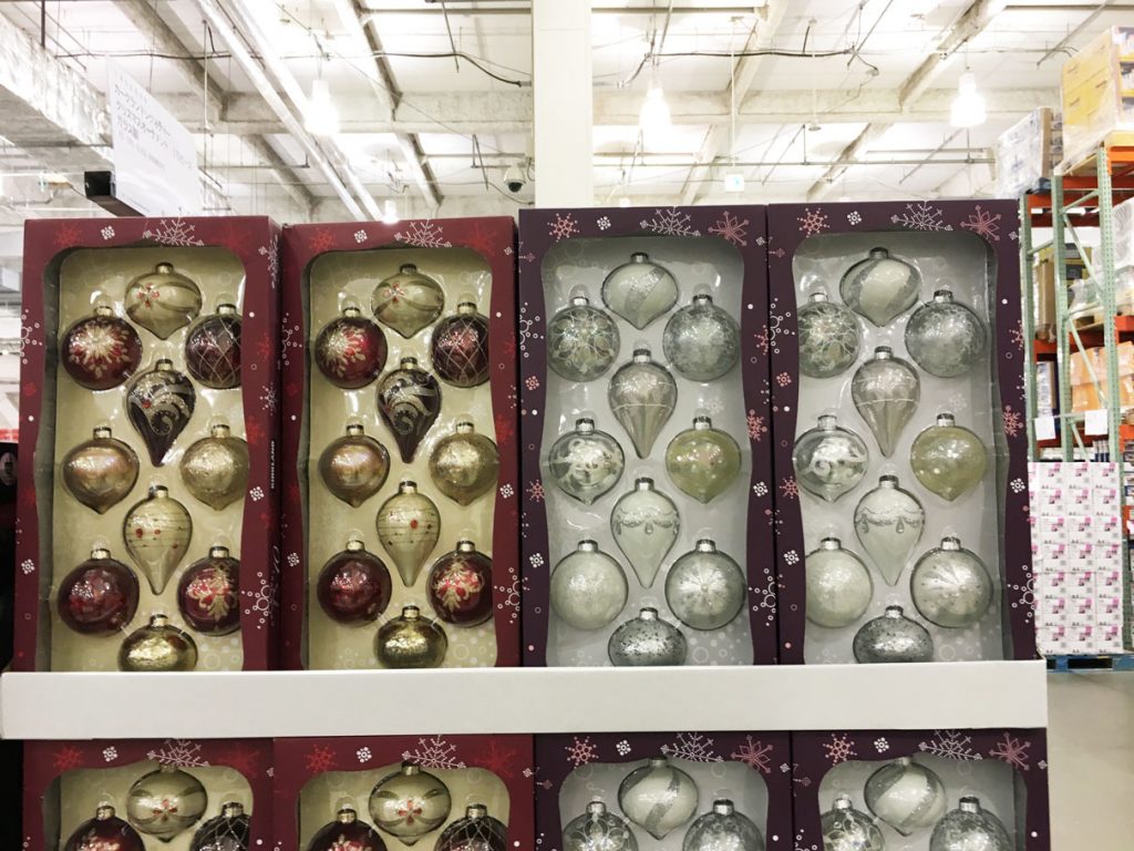 コストコで販売しているクリスマスオブジェ・オーナメント・LEDをご紹介