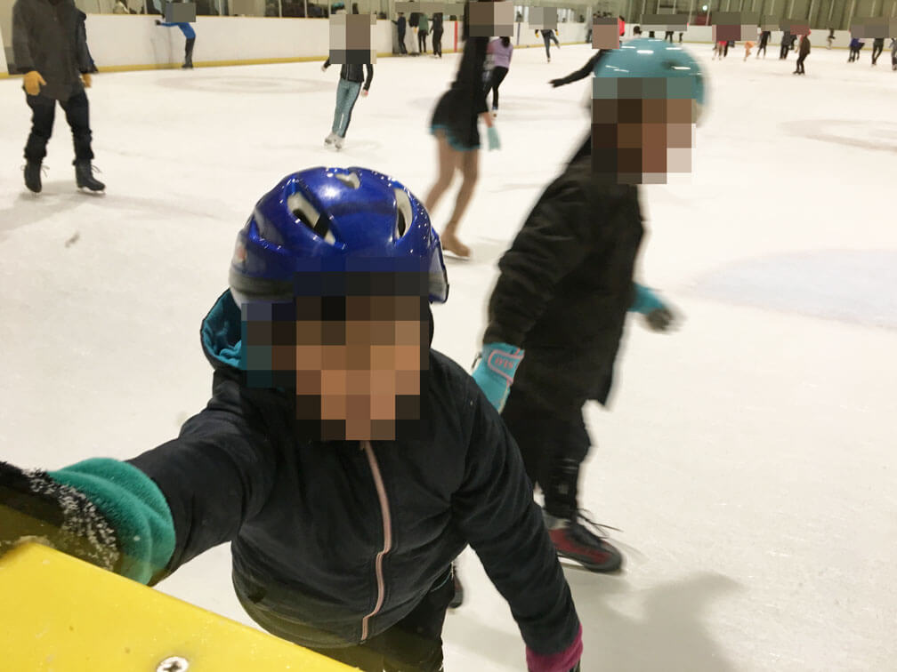 子供とスケートに行く時の服装や持ち物 練習法を紹介 小学生初体験ブログ