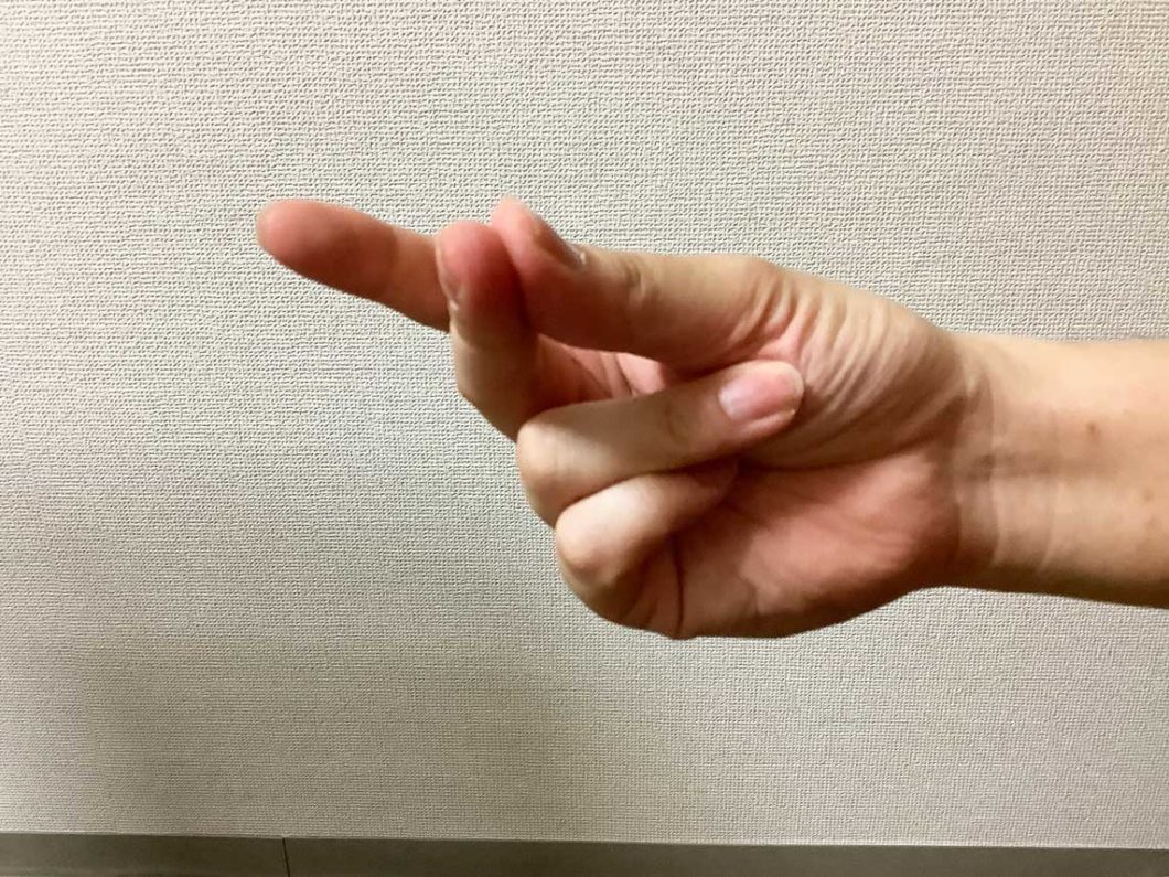 指で音を鳴らす「指パッチン」実践法。コツは親指＆中指・薬指にあり♪