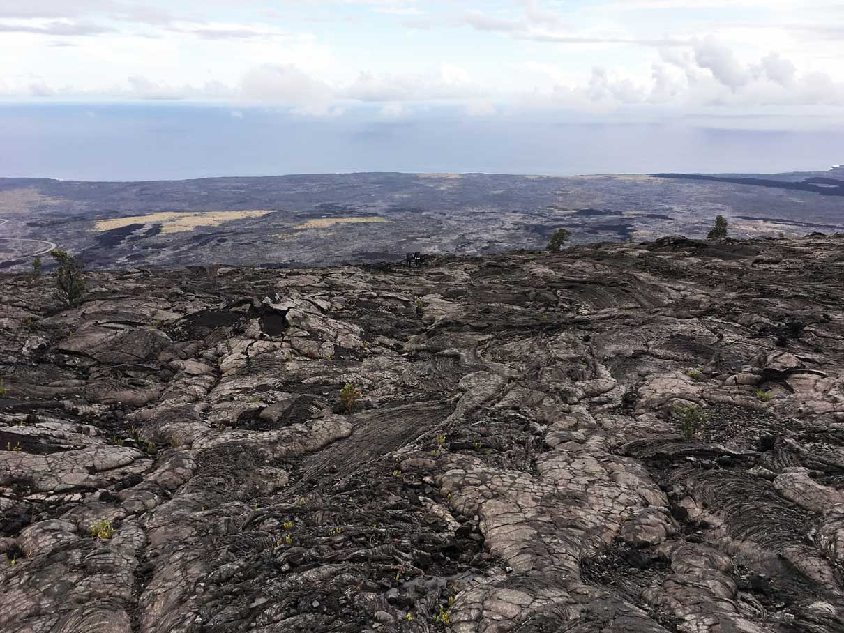ハワイ島キラウエア火山日帰りツアー体験ブログ 火山の火口や溶岩大地を見学