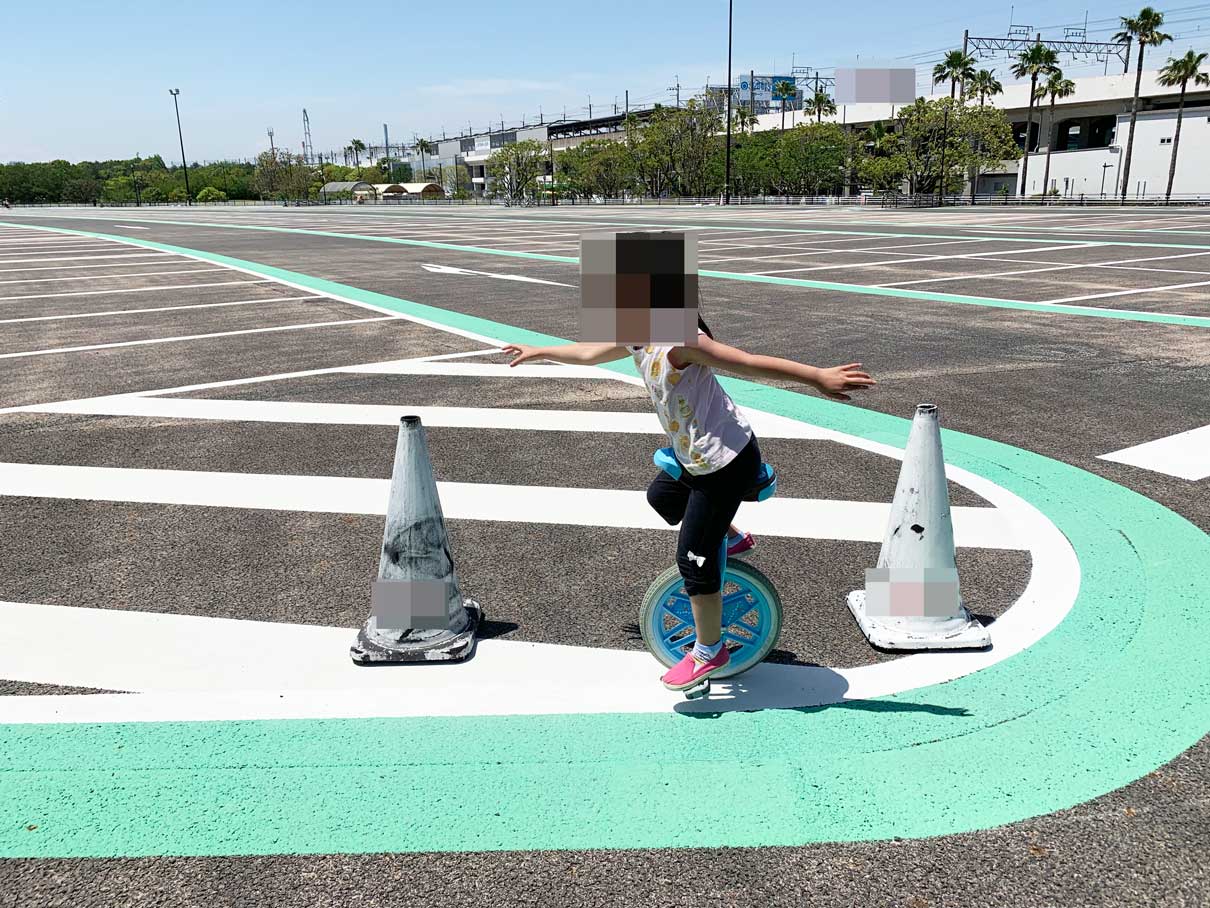 初めての一輪車 子供向け練習法 コツを紹介 乗れるようになるまでの道のり