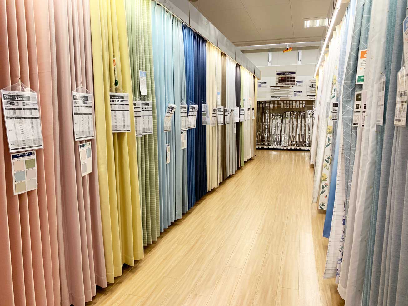 すぐにカーテンが欲しい方向け、既製サイズのカーテンの選び方をご紹介